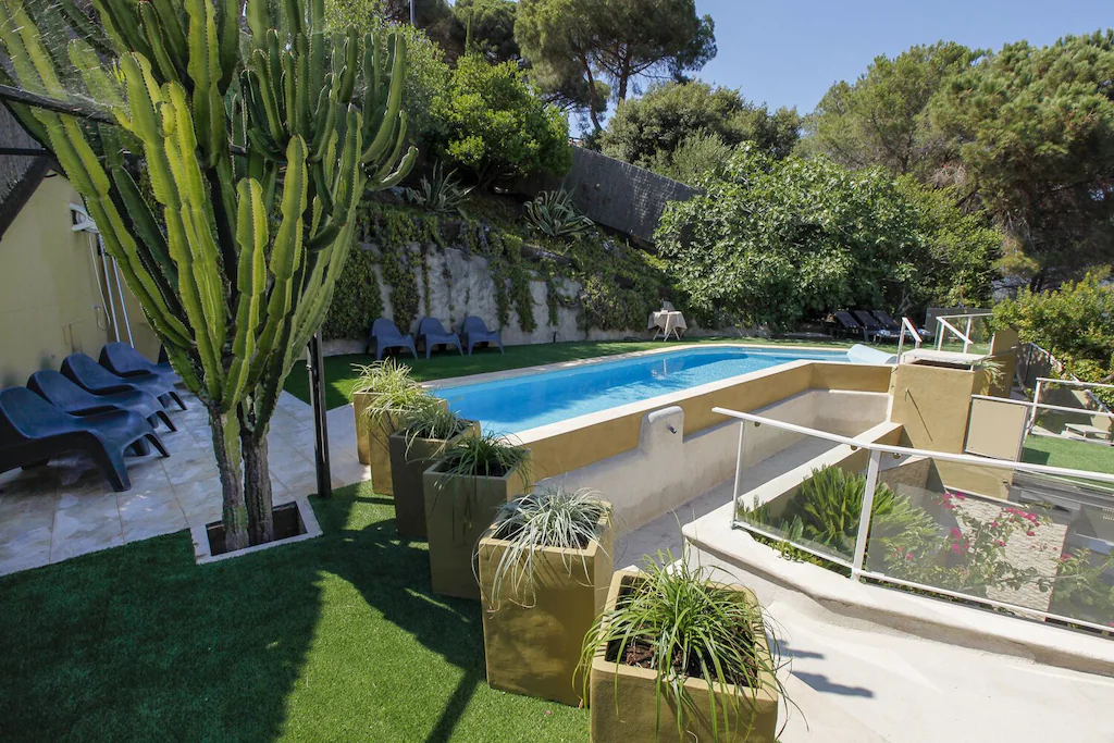 Modern house next to the beach in Argentona