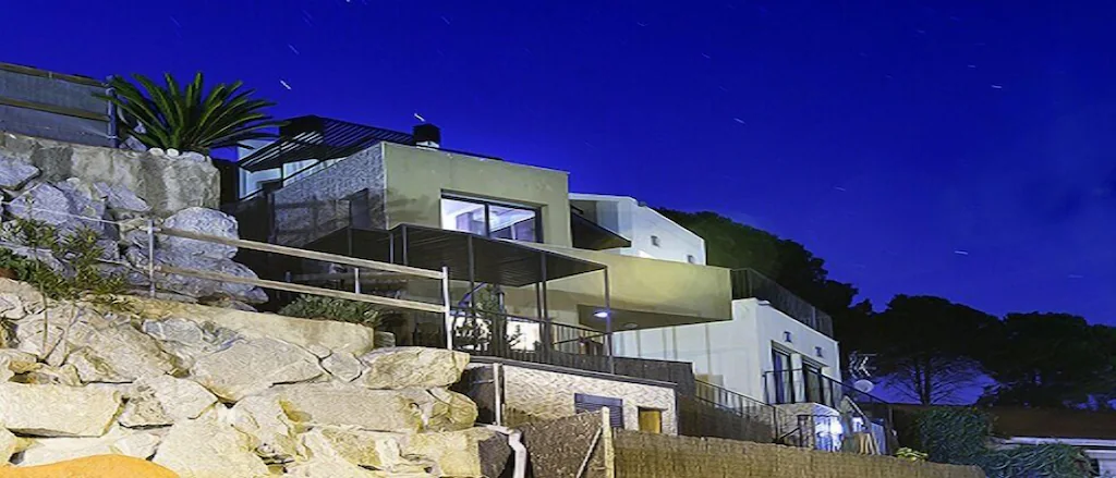 Modern house next to the beach in Argentona