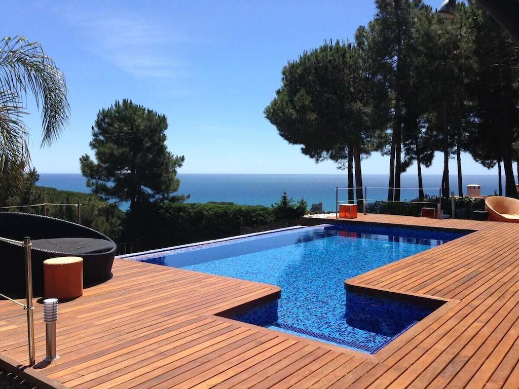 Villa in Sant Pol de Mar with Infinity pool