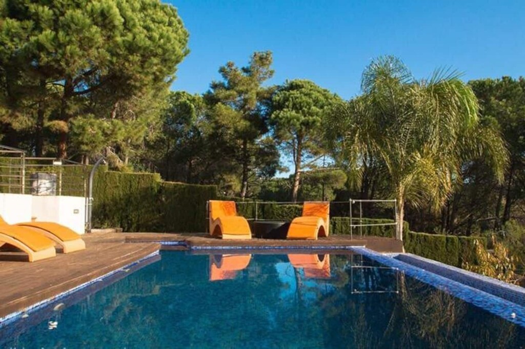 Villa in Sant Pol de Mar with Infinity pool